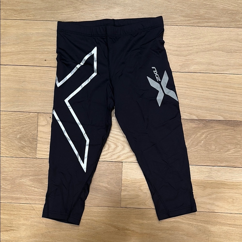 2XU Women’s Black Compression Calri Leggings
